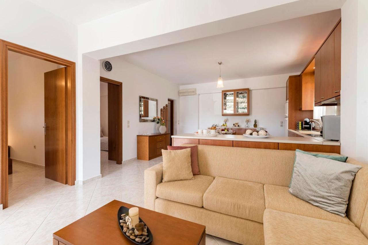Reni Garden House Villa อาฟานโท ภายนอก รูปภาพ